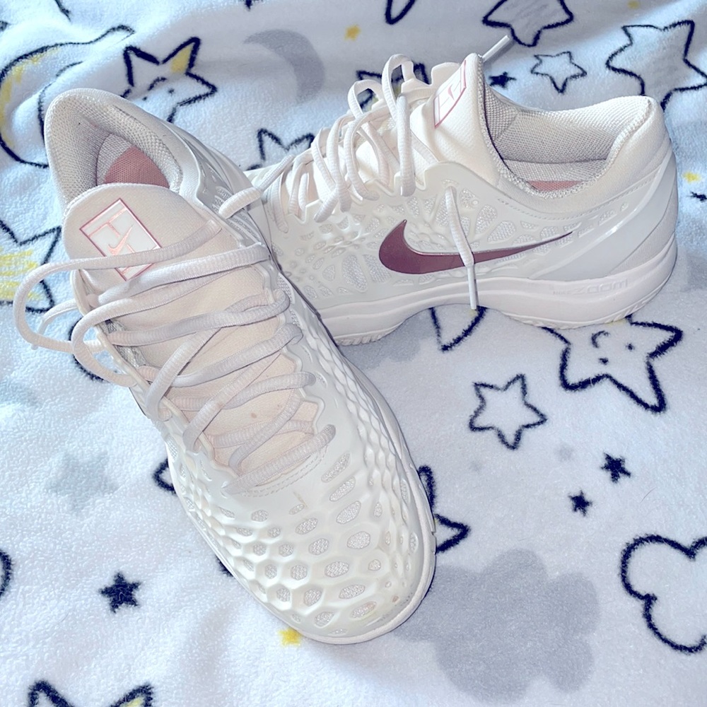 Nike Zoom Tennis Shoe